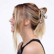 Load image into Gallery viewer, Satin Wrapped Claw Clip - Leopard